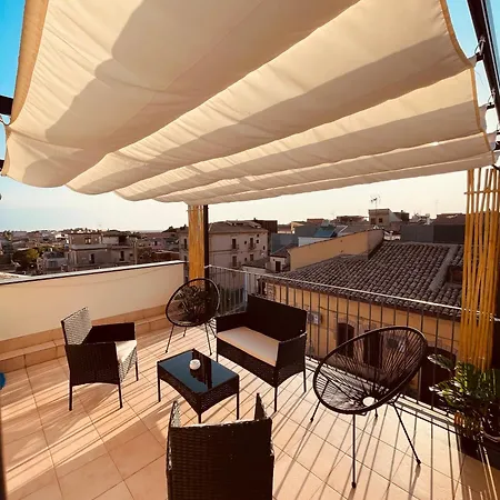 Gold In Centro - Privitera & Apartman